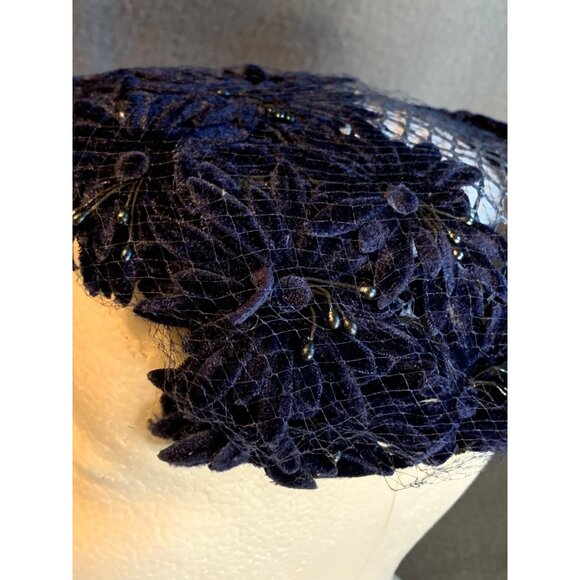 Ladies Navy Flowers with Velvet Bow Hat Vintage - Picture 8 of 9